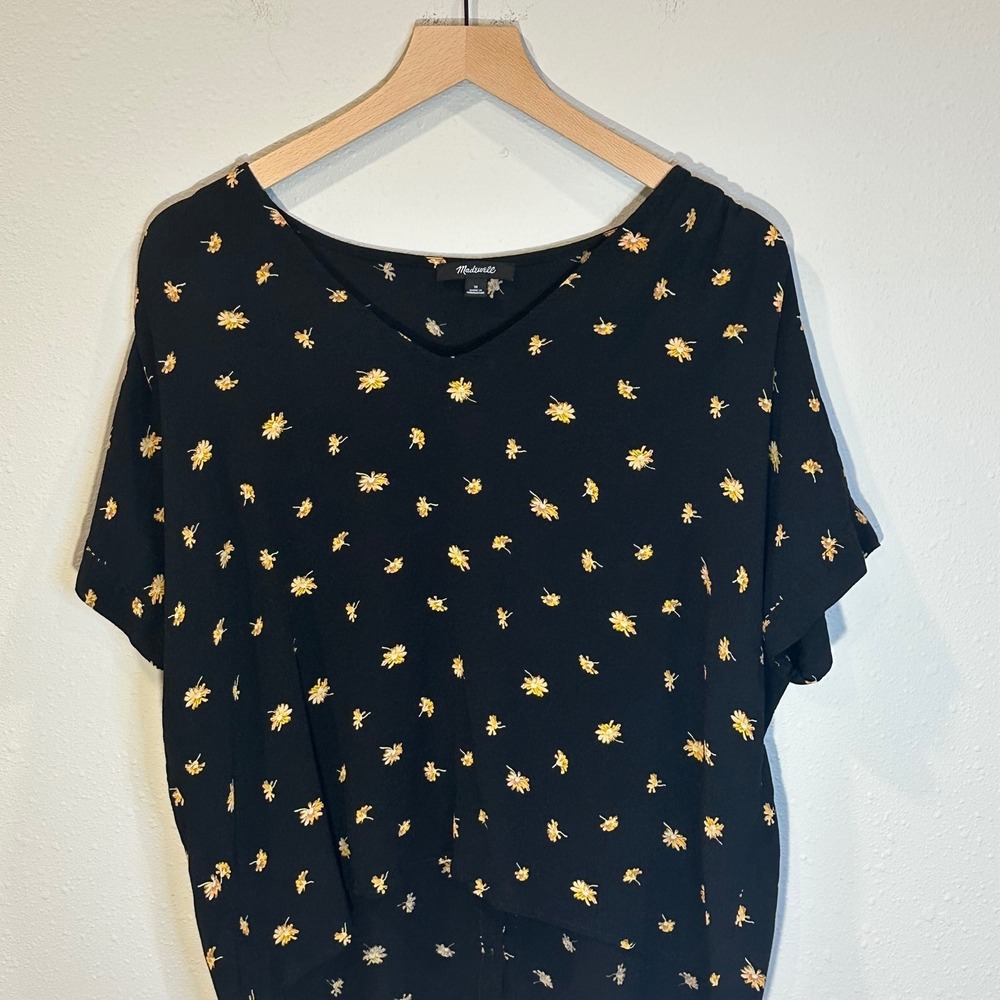 Madewell Blouse Women's Size Medium Black Floral Button Back V-Neck Cottage Boho - Picture 3 of 16